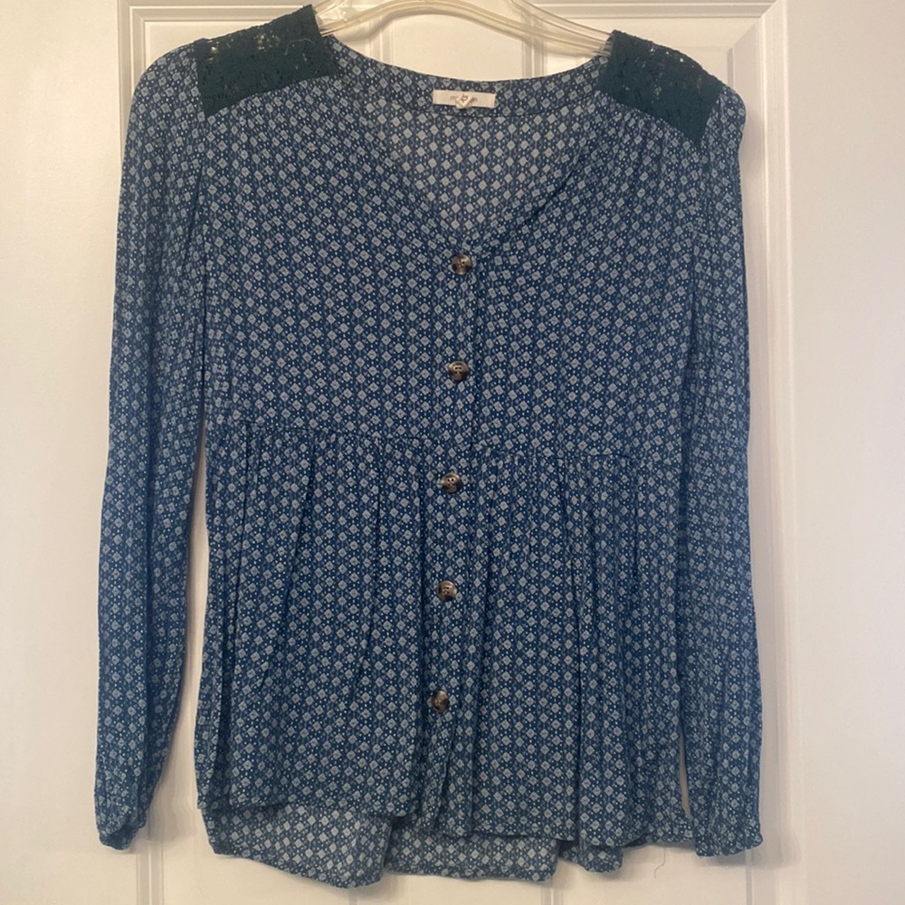 Maurices green tunic top, size XS, excellent condition